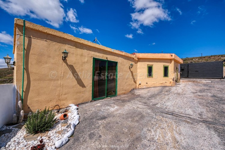 6 Bed, 4 Bath, HouseFor Sale, San Miguel De Abona, San Miguel De Abona