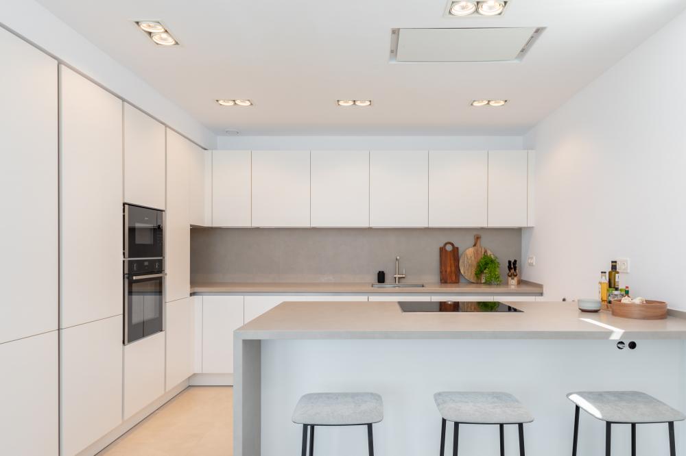 5 Bed, 3 Bath, HouseFor Sale, Marbella East, Malaga