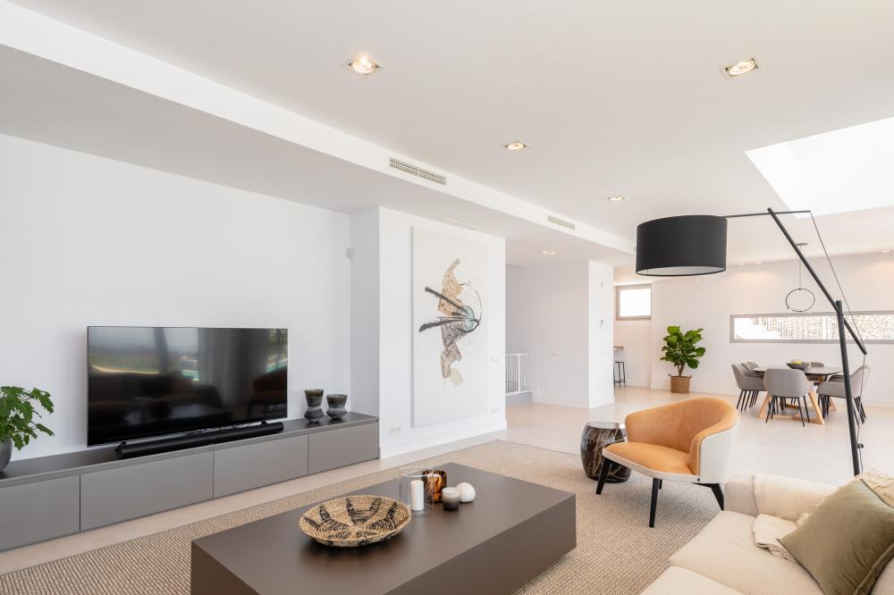 5 Bed, 3 Bath, HouseFor Sale, Marbella East, Malaga