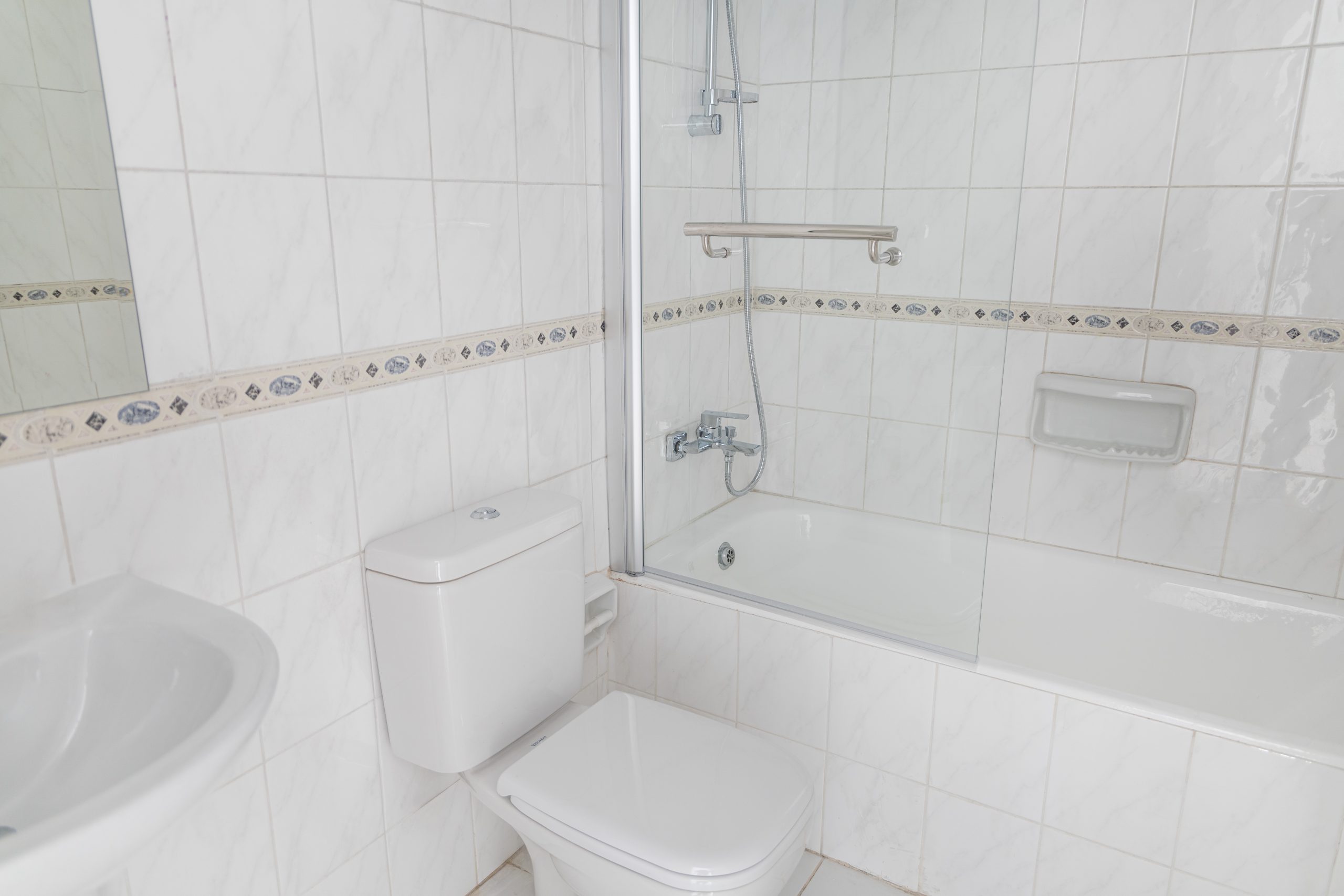 3 Bed, 2 Bath, ApartmentFor Sale, Kato Paphos, Paphos