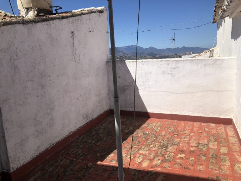 4 Bed, 1 Bath, HouseFor Sale, Olvera, Andalucia