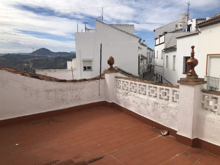 4 Bed, 2 Bath, HouseFor Sale, Olvera, Andalucia