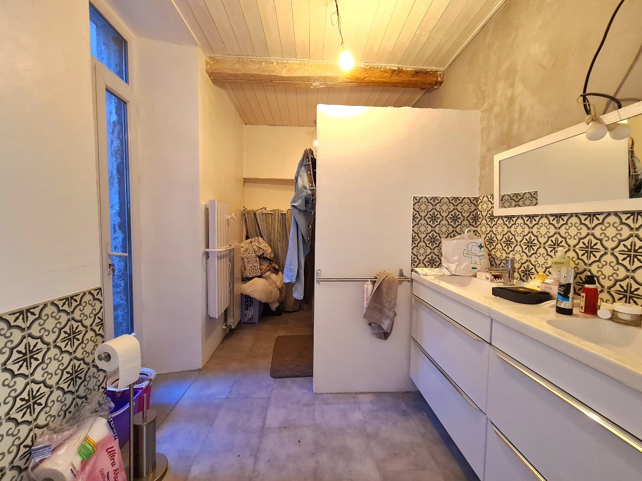 3 Bed, 1 Bath, HouseFor Sale, Roquebrun, Herault, Languedoc-Roussillon, 34460