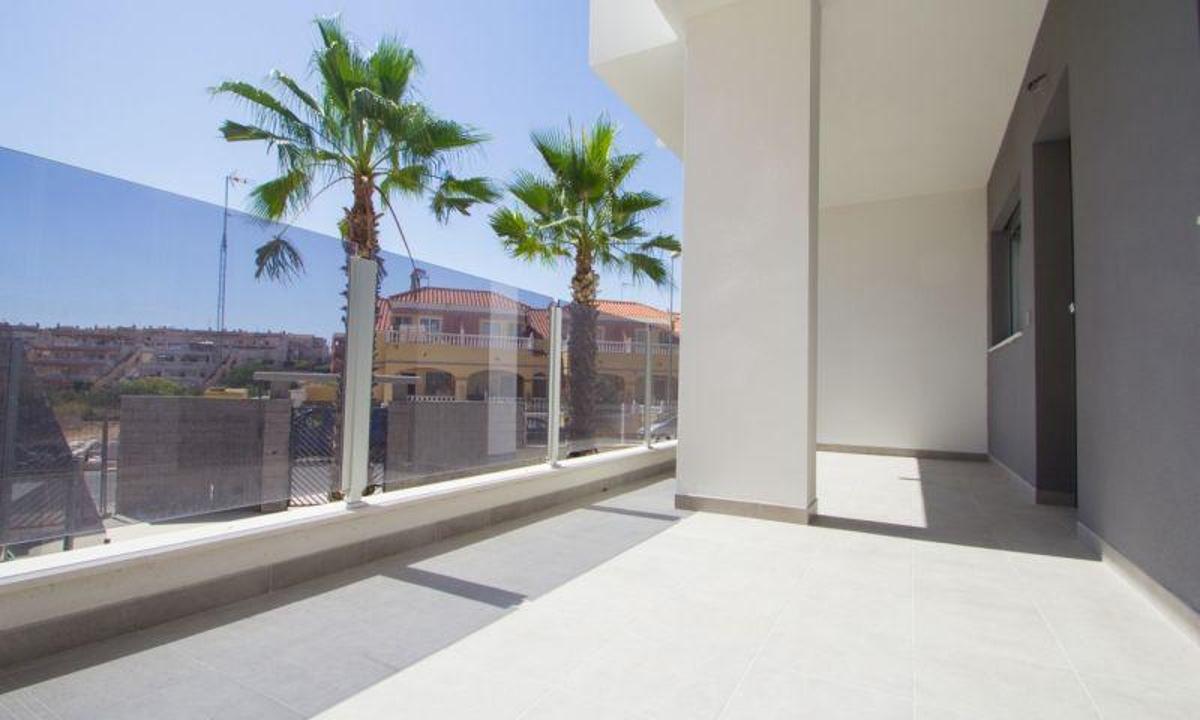 2 Bed, 2 Bath, ApartmentFor Sale, Las Filipinas, Alicante