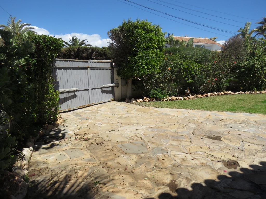 3 Bed, 2 Bath, HouseFor Sale, Marbella, Malaga