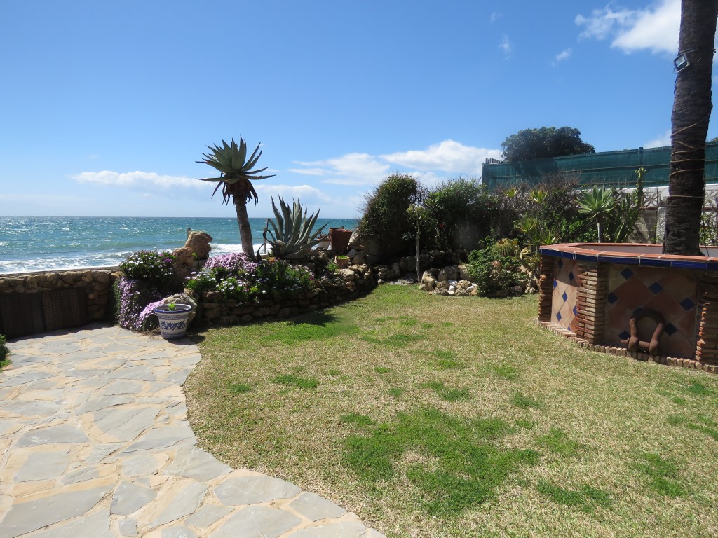 3 Bed, 2 Bath, HouseFor Sale, Marbella, Malaga