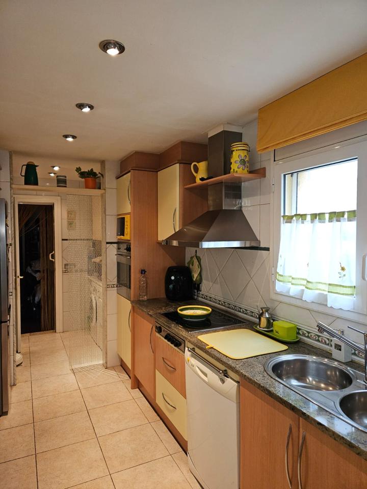 3 Bed, 2 Bath, HouseFor Sale, Fortia, Girona, 17469