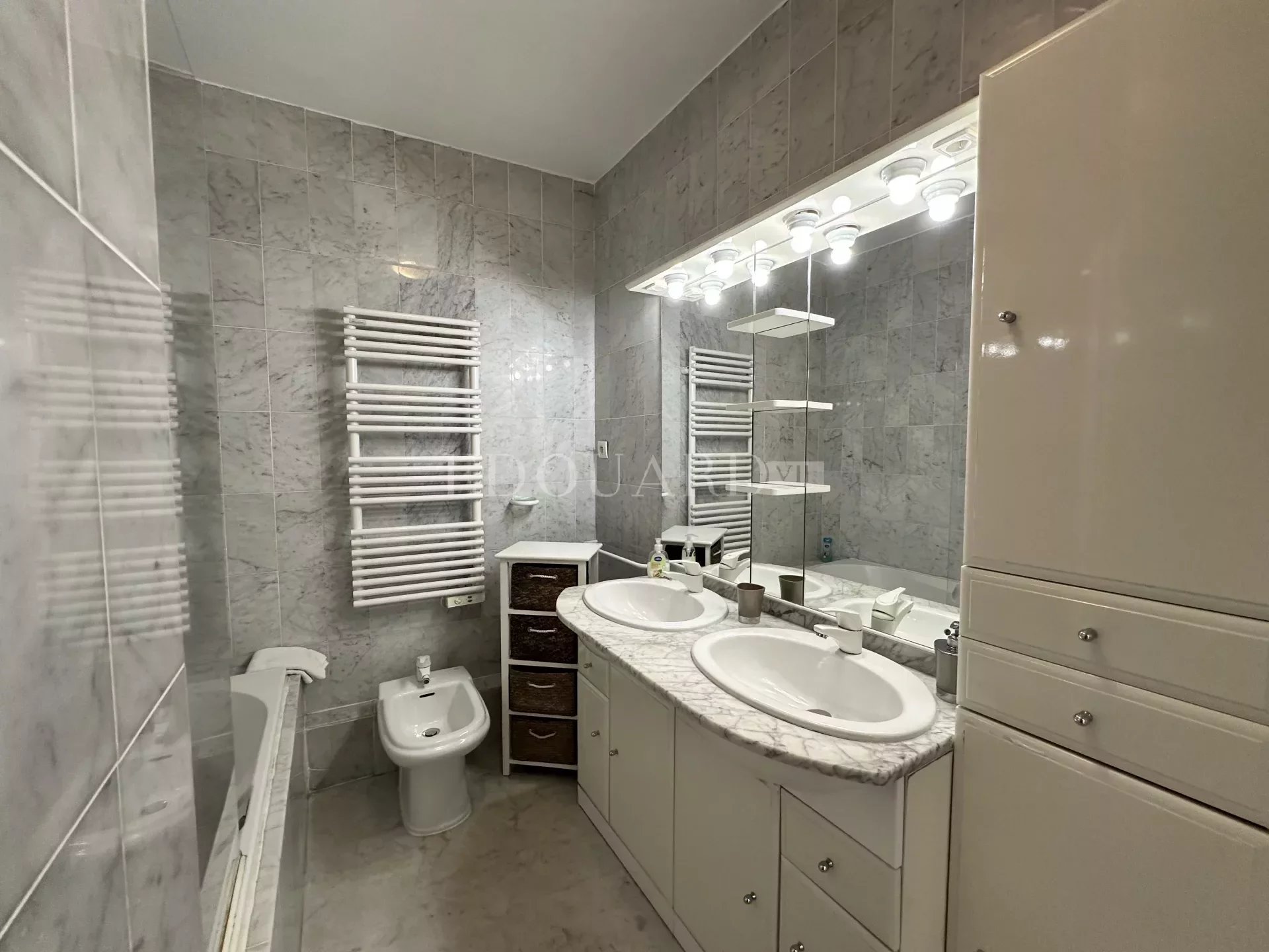 1 Bed, 1 Bath, ApartmentFor Sale, Menton, Alpes-Maritimes