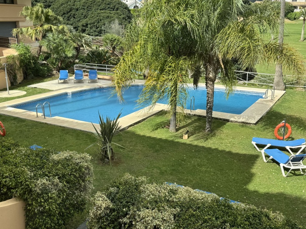 3 Bed, 2 Bath, ApartmentFor Sale, Nueva Andalucia, Malaga