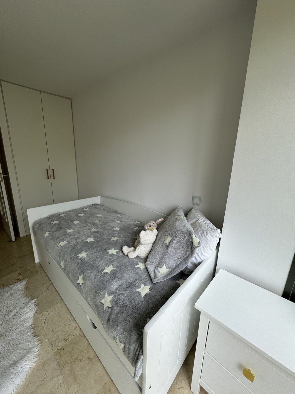 3 Bed, 2 Bath, ApartmentFor Sale, Nueva Andalucia, Malaga