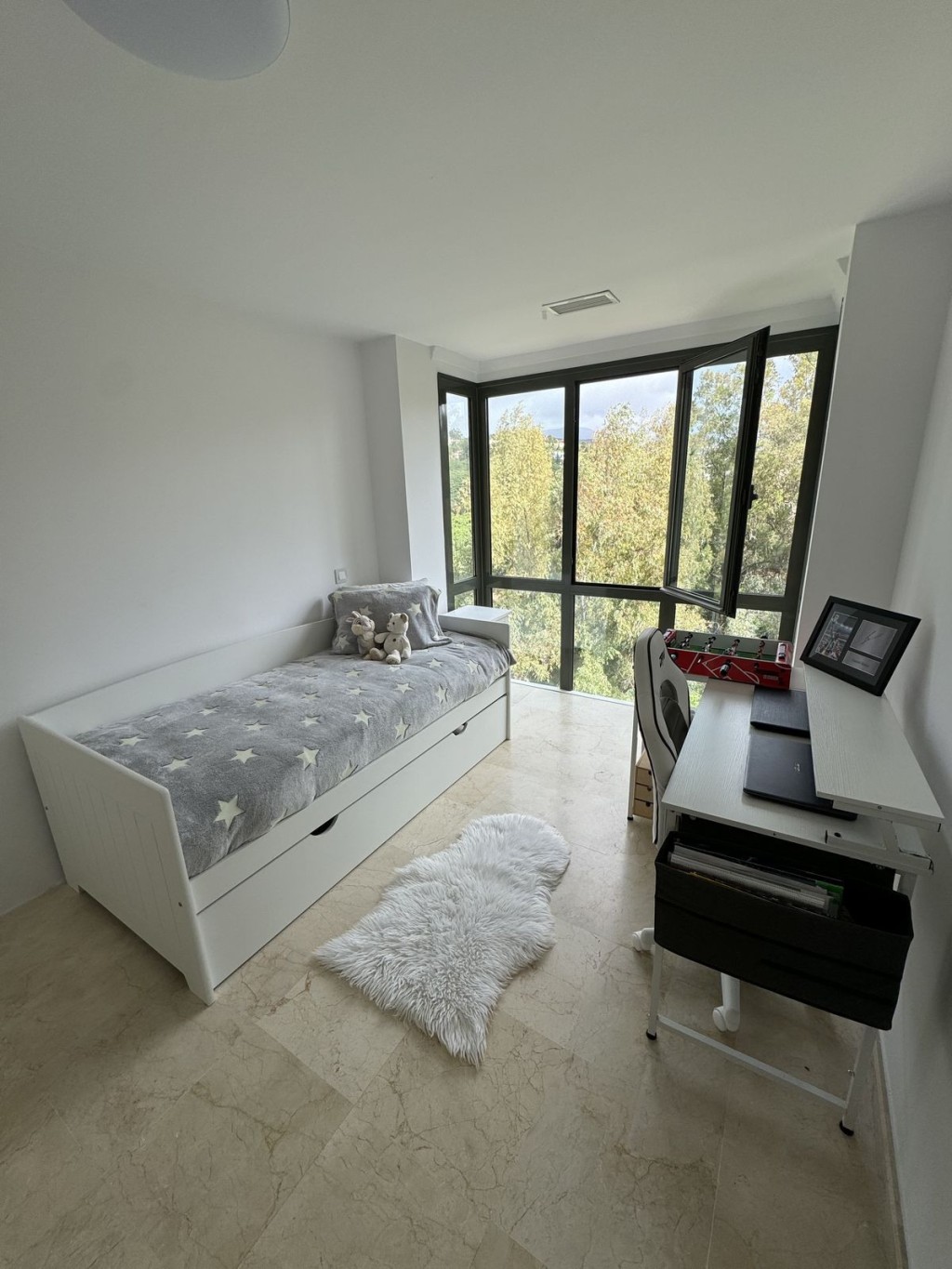 3 Bed, 2 Bath, ApartmentFor Sale, Nueva Andalucia, Malaga