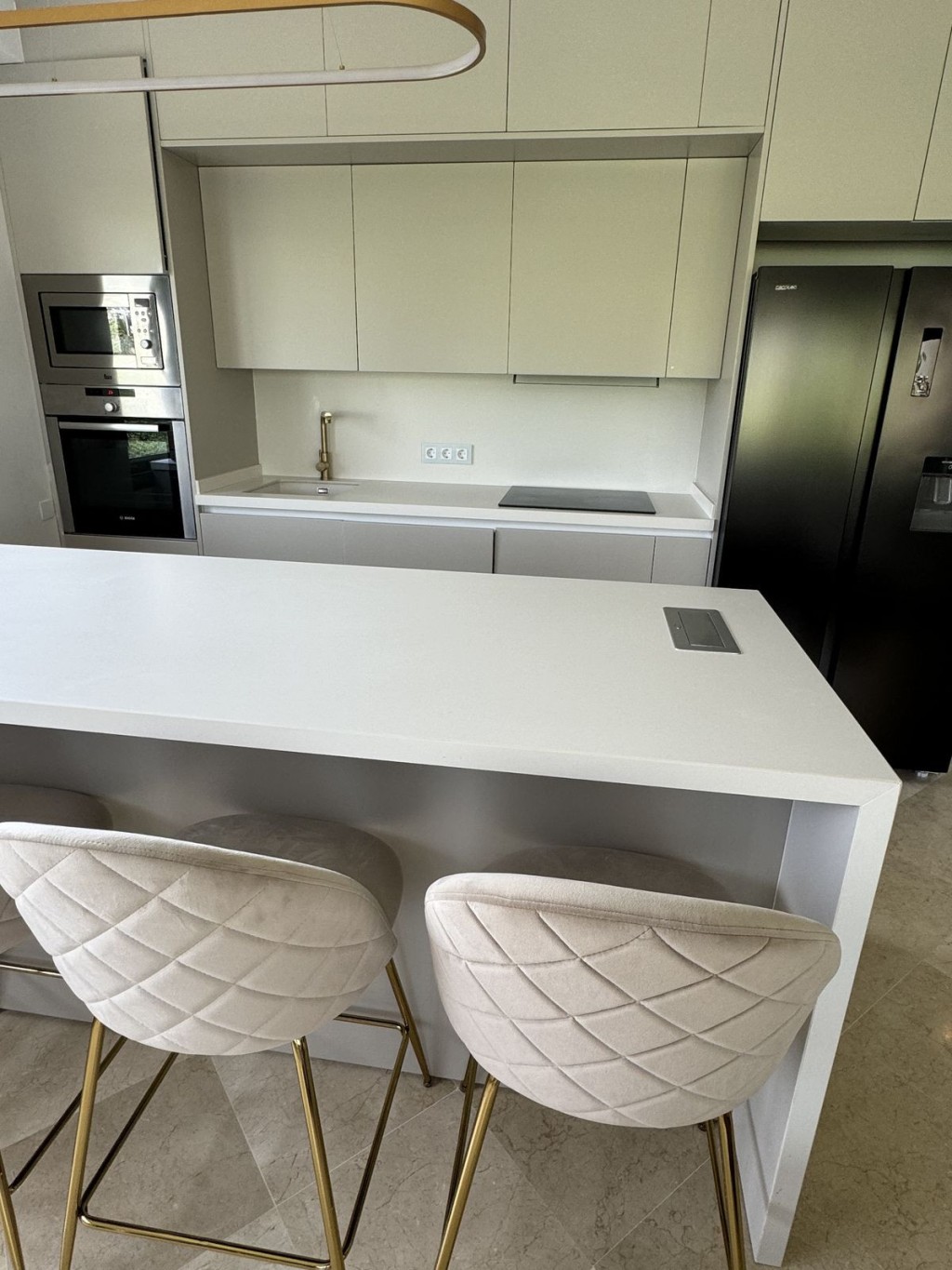 3 Bed, 2 Bath, ApartmentFor Sale, Nueva Andalucia, Malaga