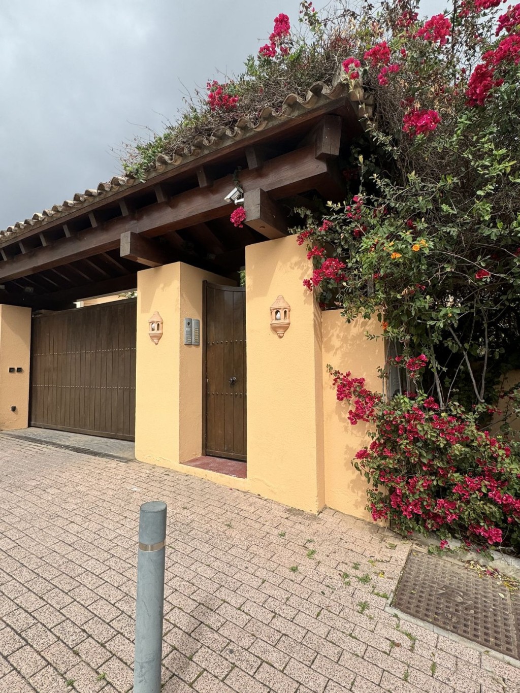 3 Bed, 2 Bath, ApartmentFor Sale, Nueva Andalucia, Malaga