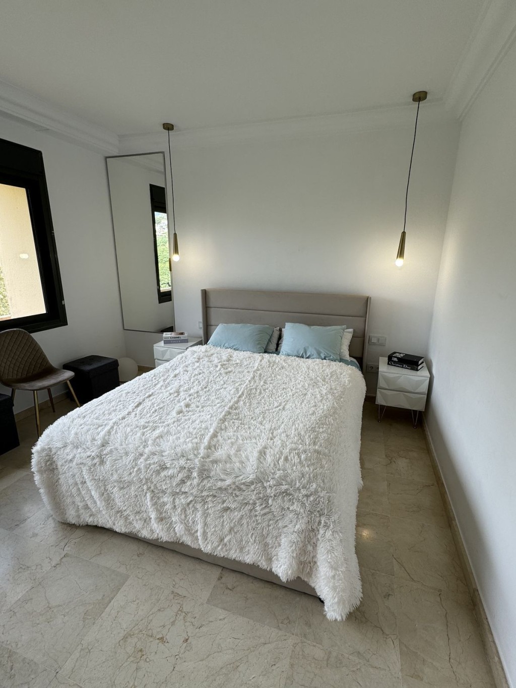 3 Bed, 2 Bath, ApartmentFor Sale, Nueva Andalucia, Malaga