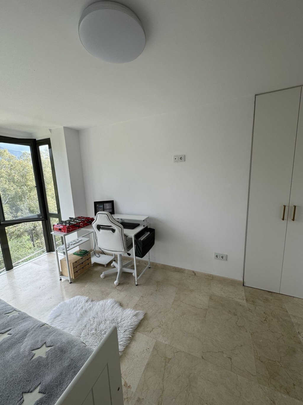 3 Bed, 2 Bath, ApartmentFor Sale, Nueva Andalucia, Malaga