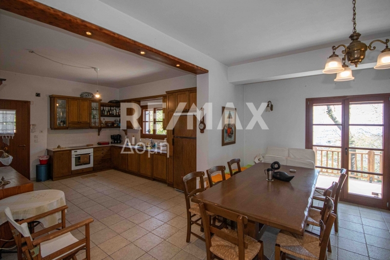 4 Bed, 4 Bath, HouseFor Sale, Tsagkarada, Mouresi, Magnesia