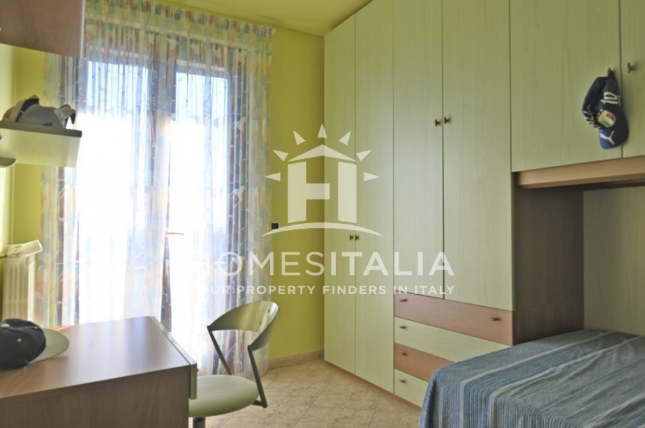 4 Bed, 2 Bath, ApartmentFor Sale, Viterbo, Viterbo, Latium