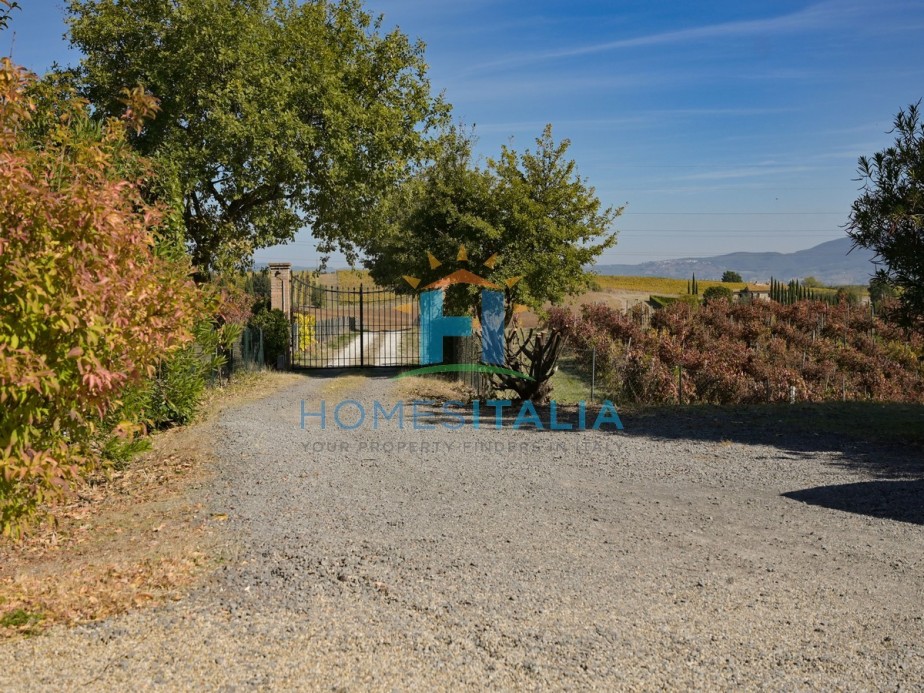4 Bed, 6 Bath, HouseFor Sale, Castiglione in Teverina, Viterbo, Latium