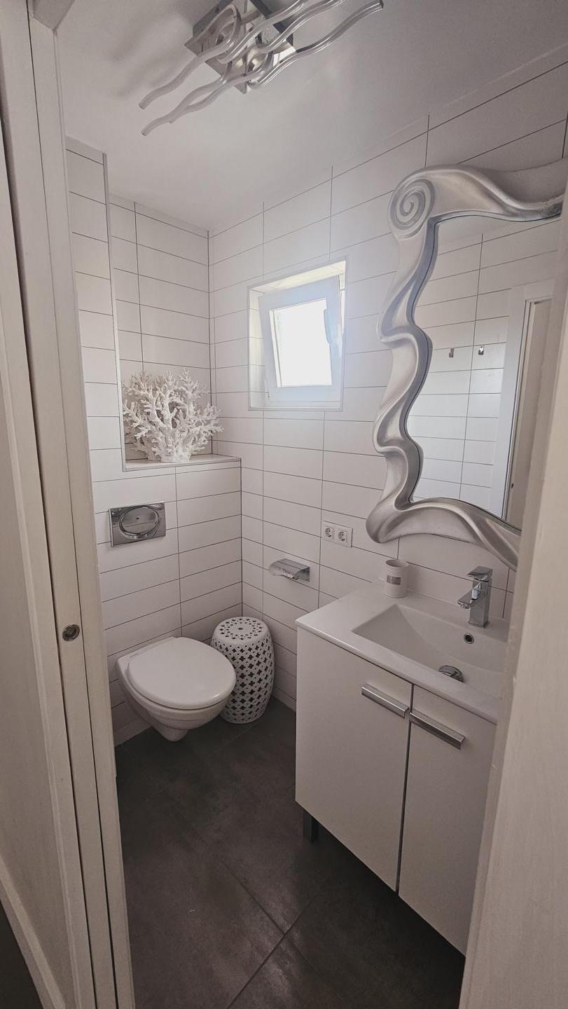 2 Bed, 1 Bath, ApartmentFor Sale, Palma, Illes Balears, 07010 2 Bed, 1 Bath, ApartmentFor Sale, Palma, Illes Balears, 07010