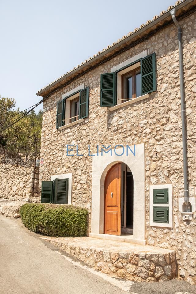5 Bed, 3 Bath, HouseFor Sale, Caimari, Illes Balears, 07314 5 Bed, 3 Bath, HouseFor Sale, Caimari, Illes Balears, 07314