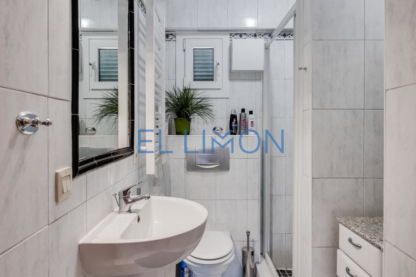 2 Bed, 2 Bath, HouseFor Sale, Font de Sa Cala, Illes Balears, 07589