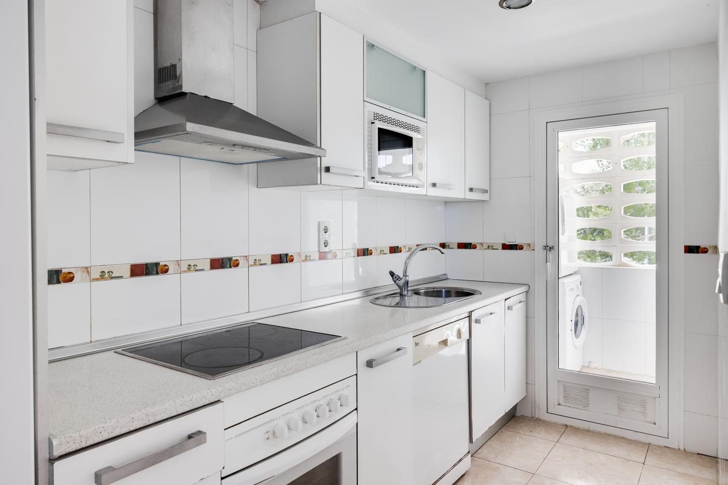 3 Bed, 2 Bath, ApartmentFor Sale, Cales de Mallorca, Illes Balears, 07689