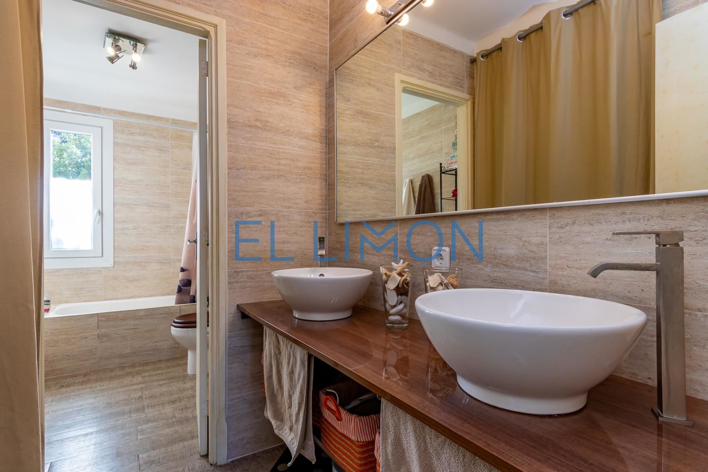 3 Bed, 2 Bath, HouseFor Sale, Alcudia, Illes Balears, 07400