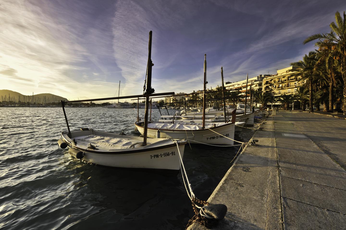 4 Bed, 2 Bath, HouseFor Sale, Alcudia, Illes Balears, 07400