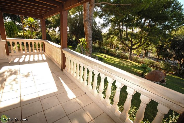 1 Bed, 1 Bath, ApartmentFor Sale, Soi Suanwat, Rawai Sub-District, Muang District, P, Phuket, NaiHarn, South