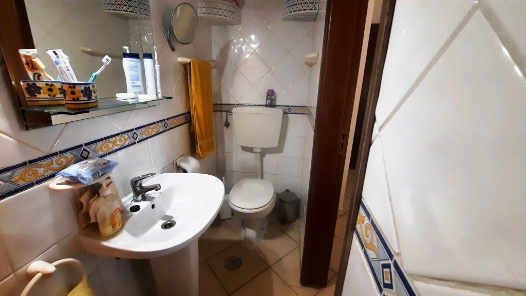 2 Bed, 2 Bath, HouseFor Sale, Loule Algarve Portugal, Algarve, 8100-070