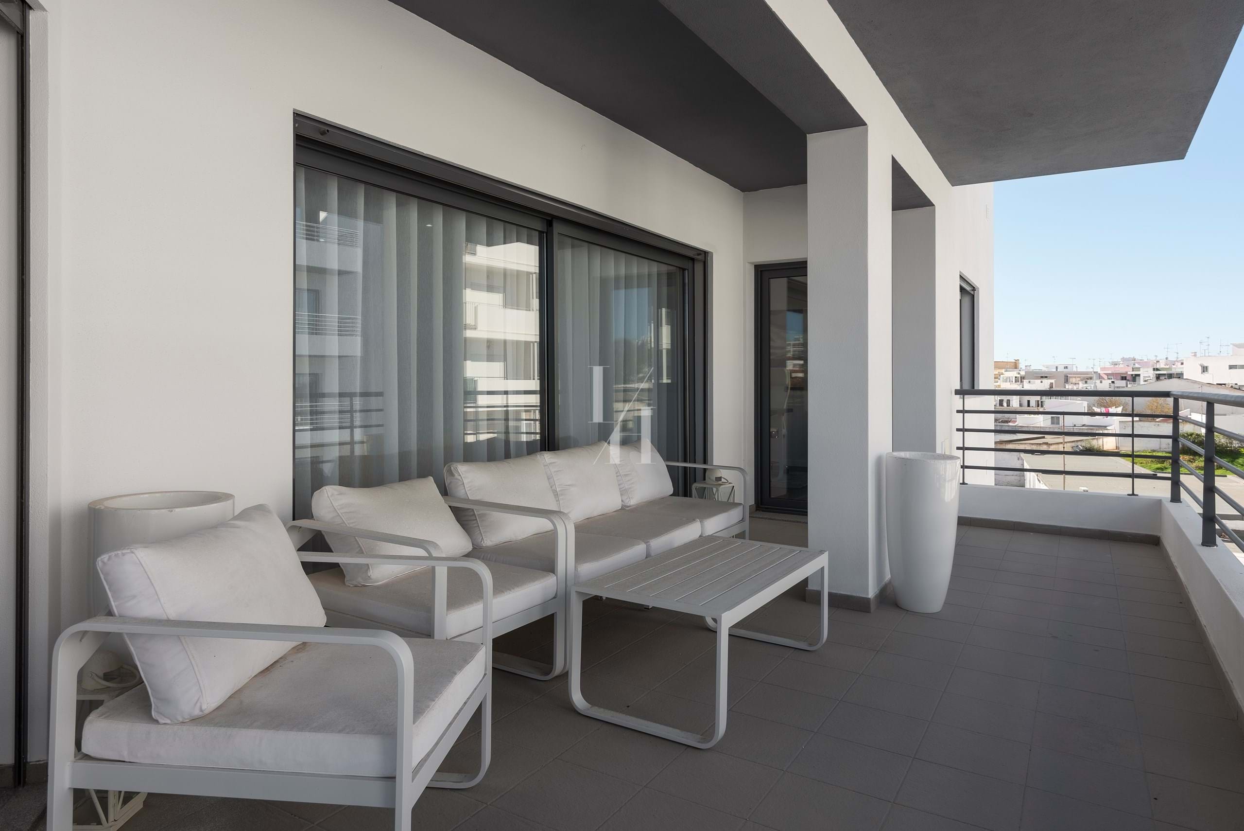 4 Bed, 3 Bath, ApartmentFor Sale, Olhão, Faro, 8700-203