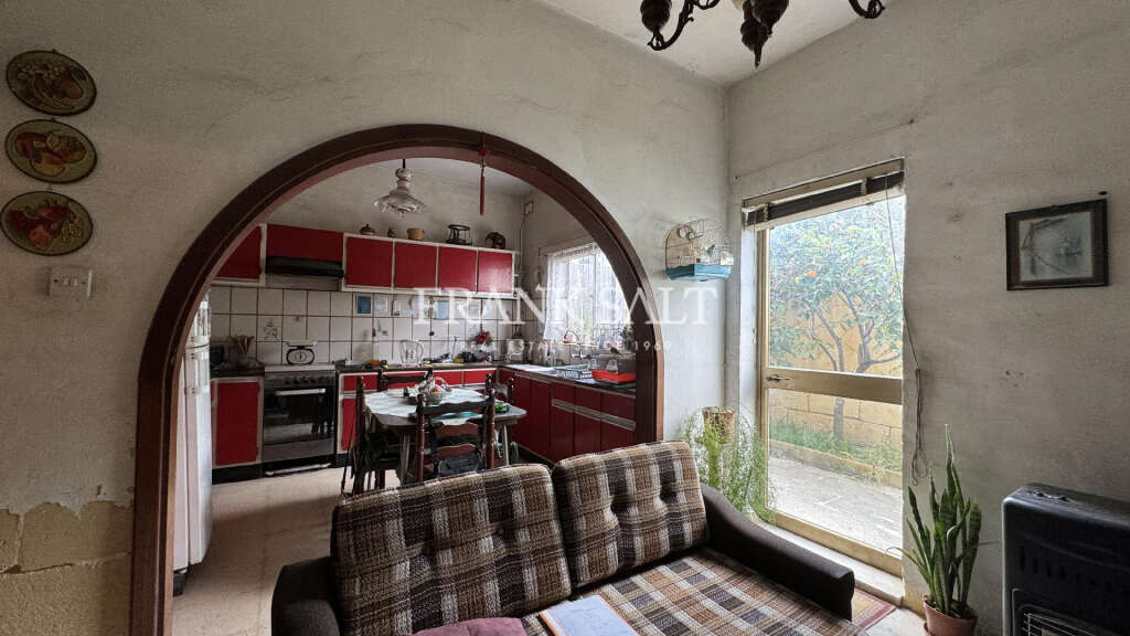 HouseFor Sale, Fgura, Malta