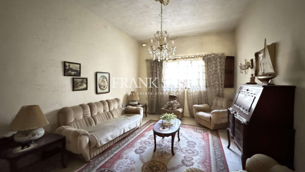 HouseFor Sale, Fgura, Malta