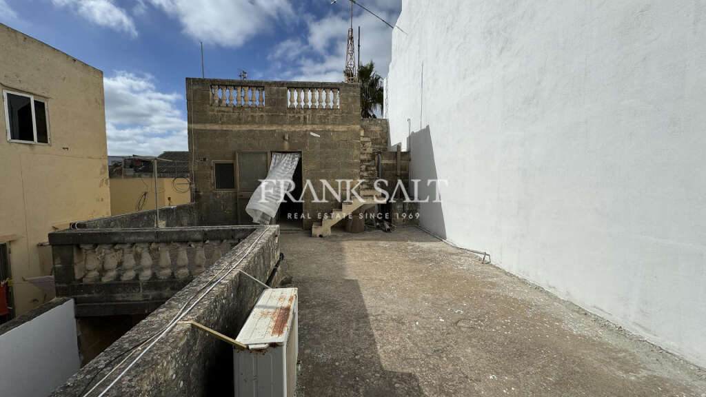 HouseFor Sale, Fgura, Malta