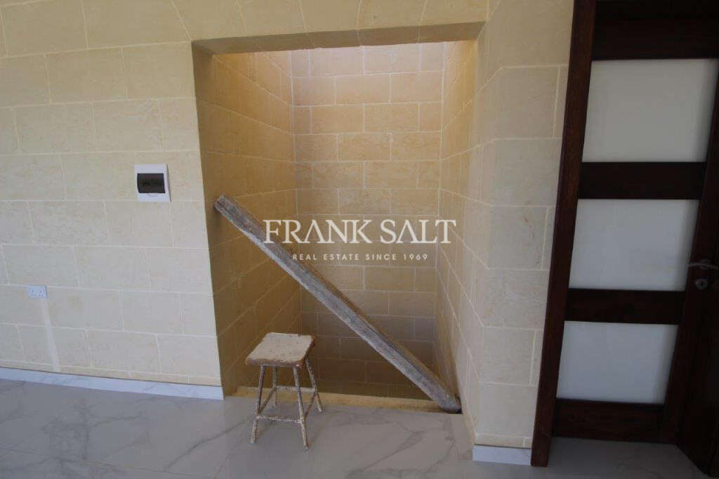 6 Bed, HouseFor Sale, Gharb, Gozo