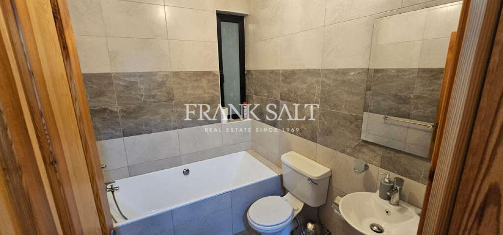 3 Bed, ApartmentFor Sale, Xlendi, Gozo