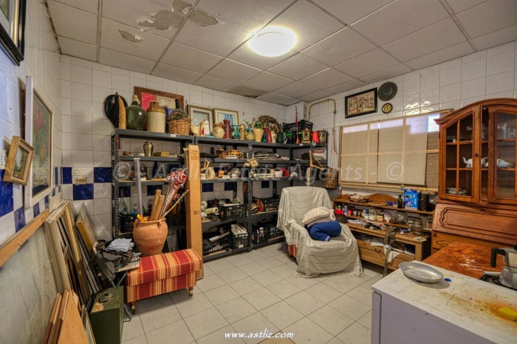 Commercial Property, For Sale