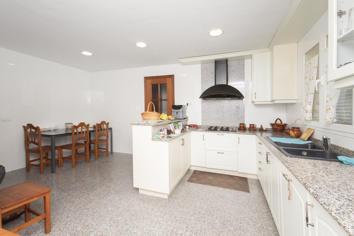 4 Bed, 3 Bath, HouseFor Sale, Marratxí, Islas Baleares