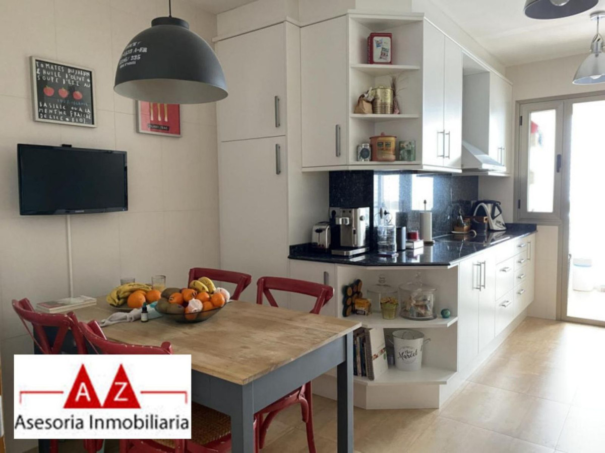 4 Bed, 3 Bath, ApartmentFor Sale, Palma de Mallorca, Islas Baleares