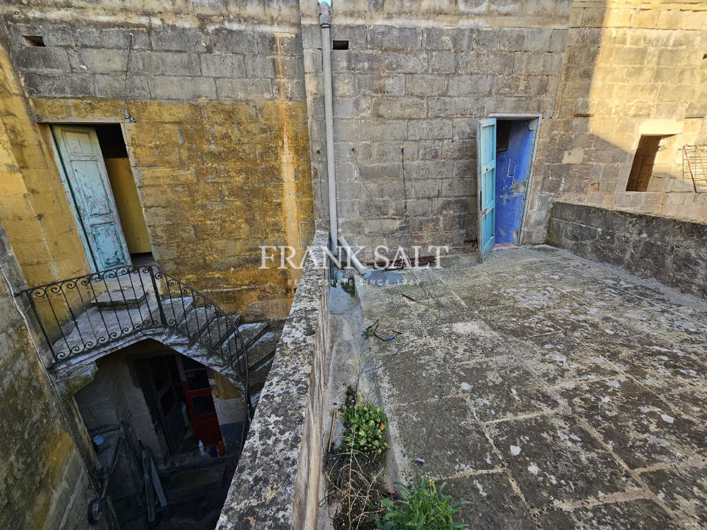 2 Bed, HouseFor Sale, Qormi, Malta