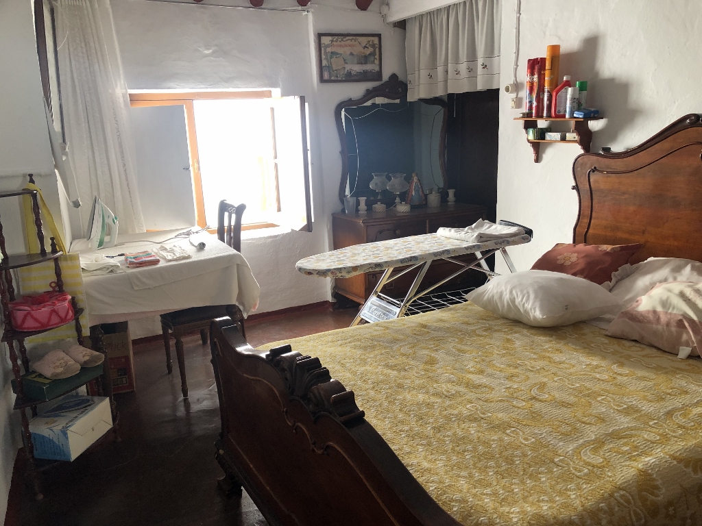 4 Bed, 2 Bath, HouseFor Sale, Olvera, Andalucia