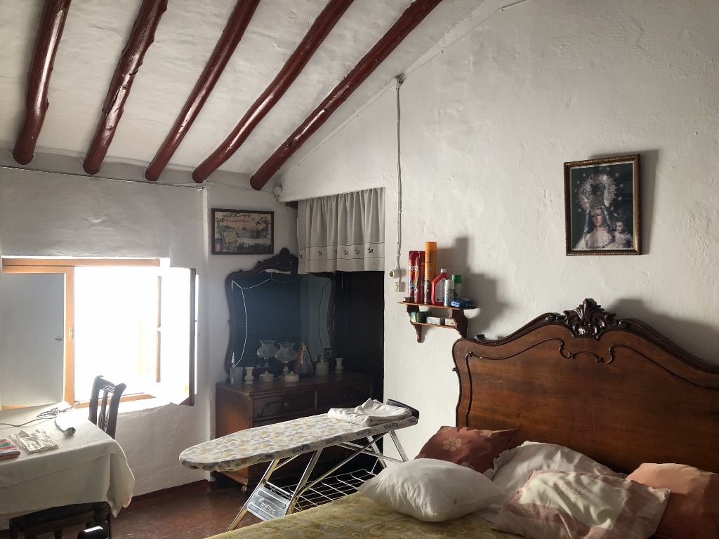 4 Bed, 2 Bath, HouseFor Sale, Olvera, Andalucia