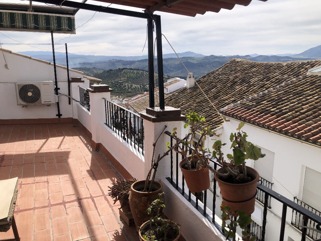 4 Bed, 2 Bath, HouseFor Sale, Olvera, Andalucia