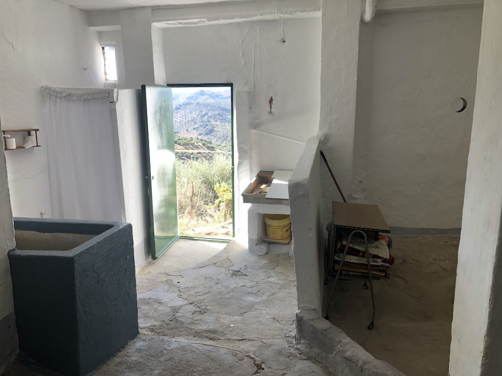 4 Bed, 1 Bath, HouseFor Sale, Olvera, Andalucia