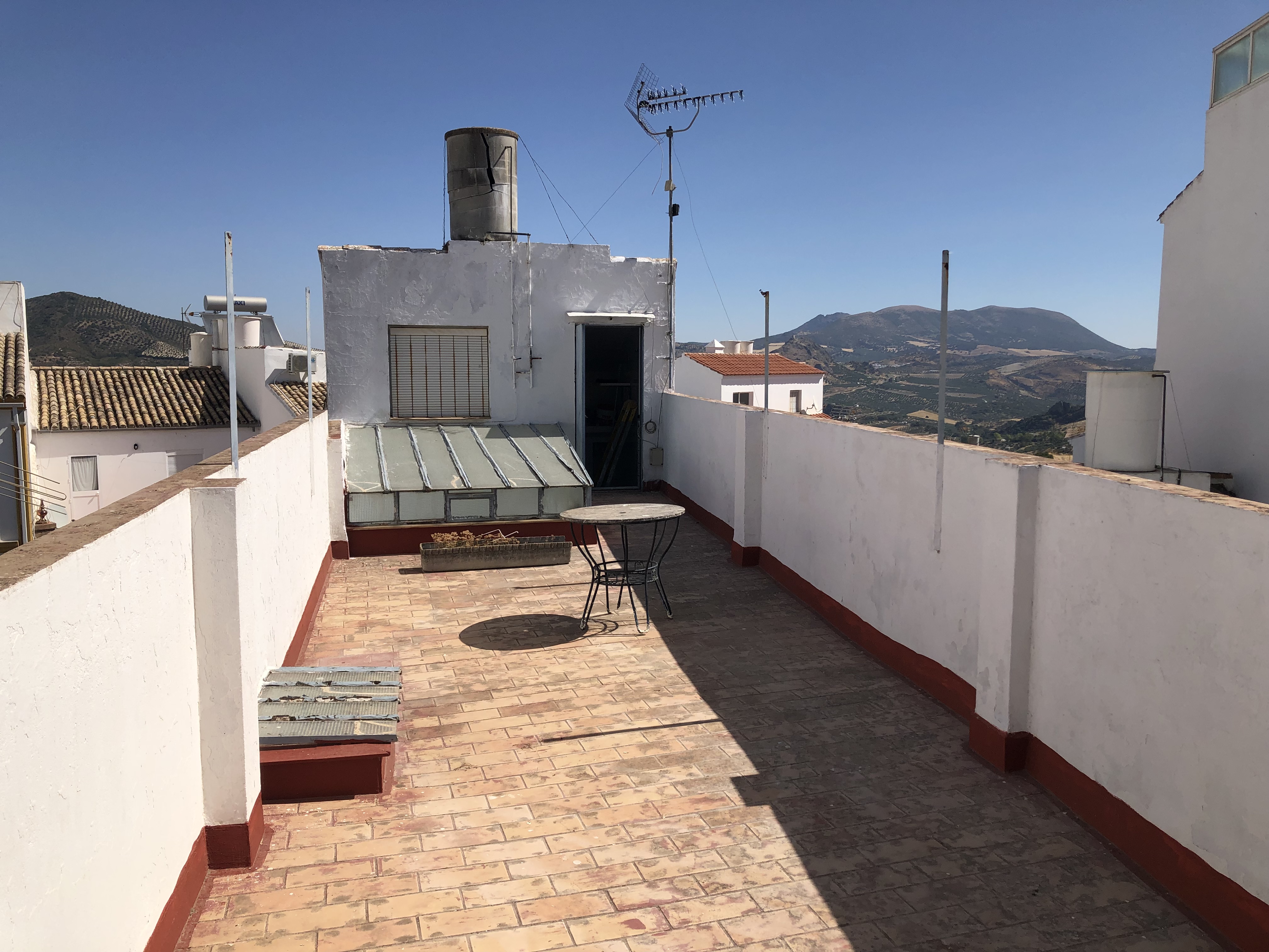 3 Bed, 2 Bath, ApartmentFor Sale, Olvera, Andalucia