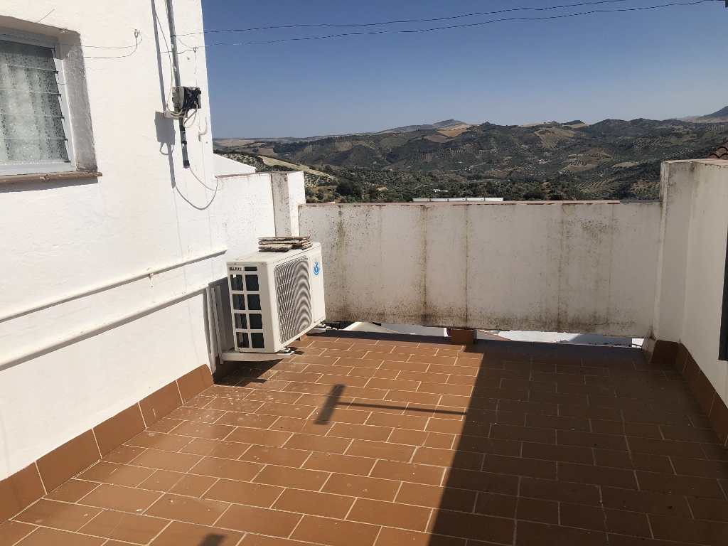 4 Bed, 2 Bath, HouseFor Sale, Olvera, Andalucia