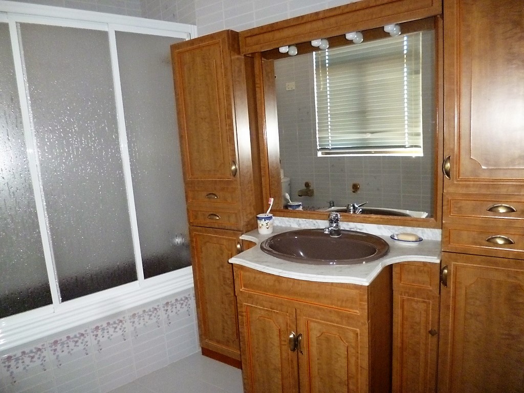 4 Bed, 2 Bath, HouseFor Sale, Olvera, Andalucia