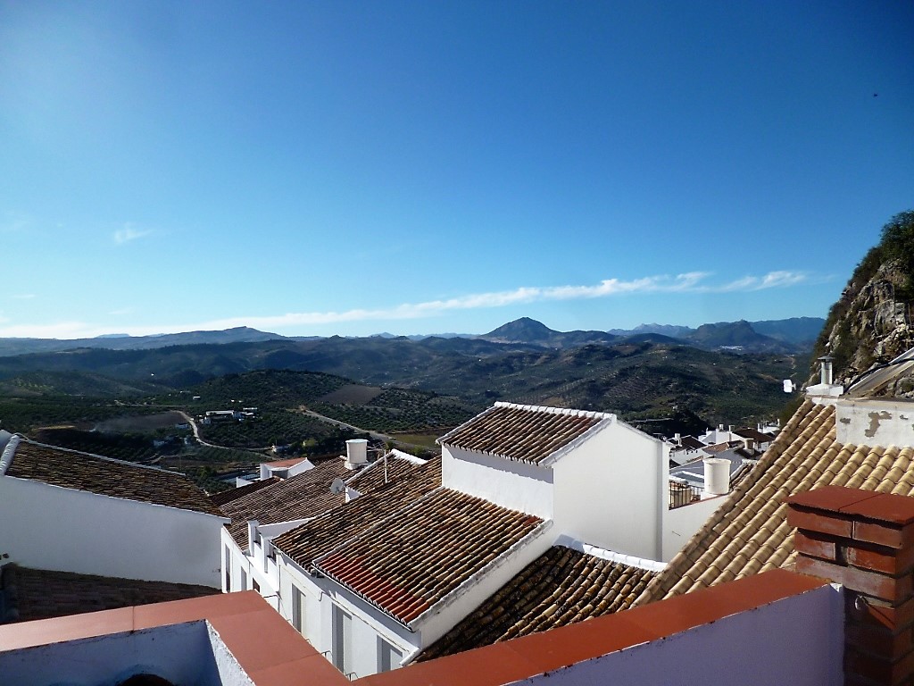 4 Bed, 2 Bath, HouseFor Sale, Olvera, Andalucia