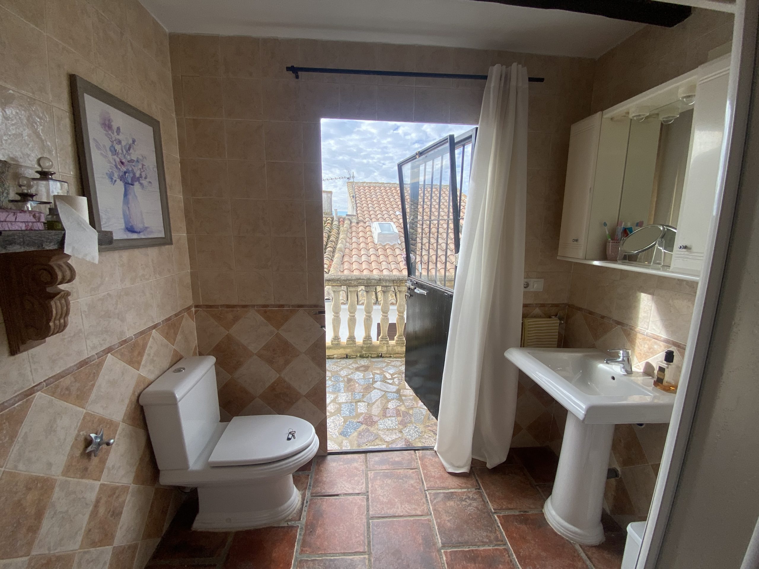 4 Bed, 2 Bath, HouseFor Sale, Olvera, Andalucia