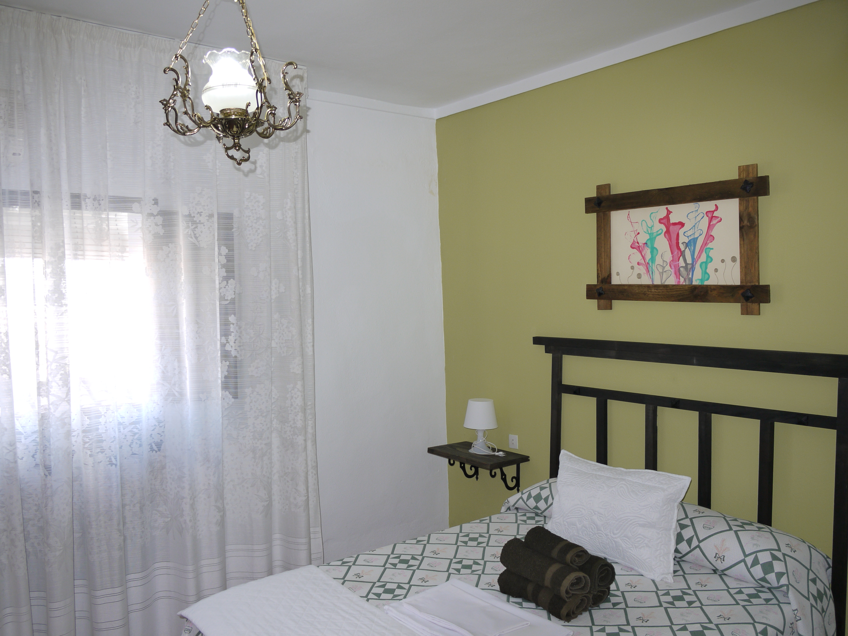 3 Bed, 2 Bath, HouseFor Sale, Zahara de La Sierra, Andalucia